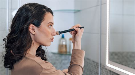tluuve_|Make Your Face Cuter with the Application of 'Button Nose' Contour.